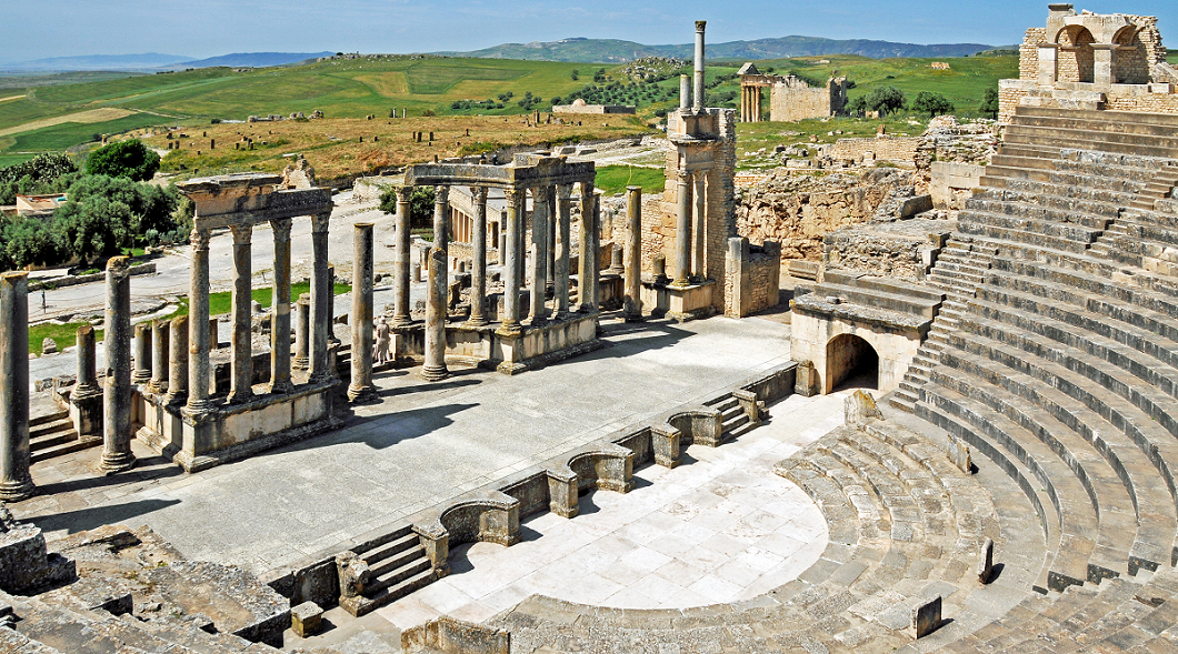 Antikes Theater Thugga, Nordafrika (wikimedia commons)